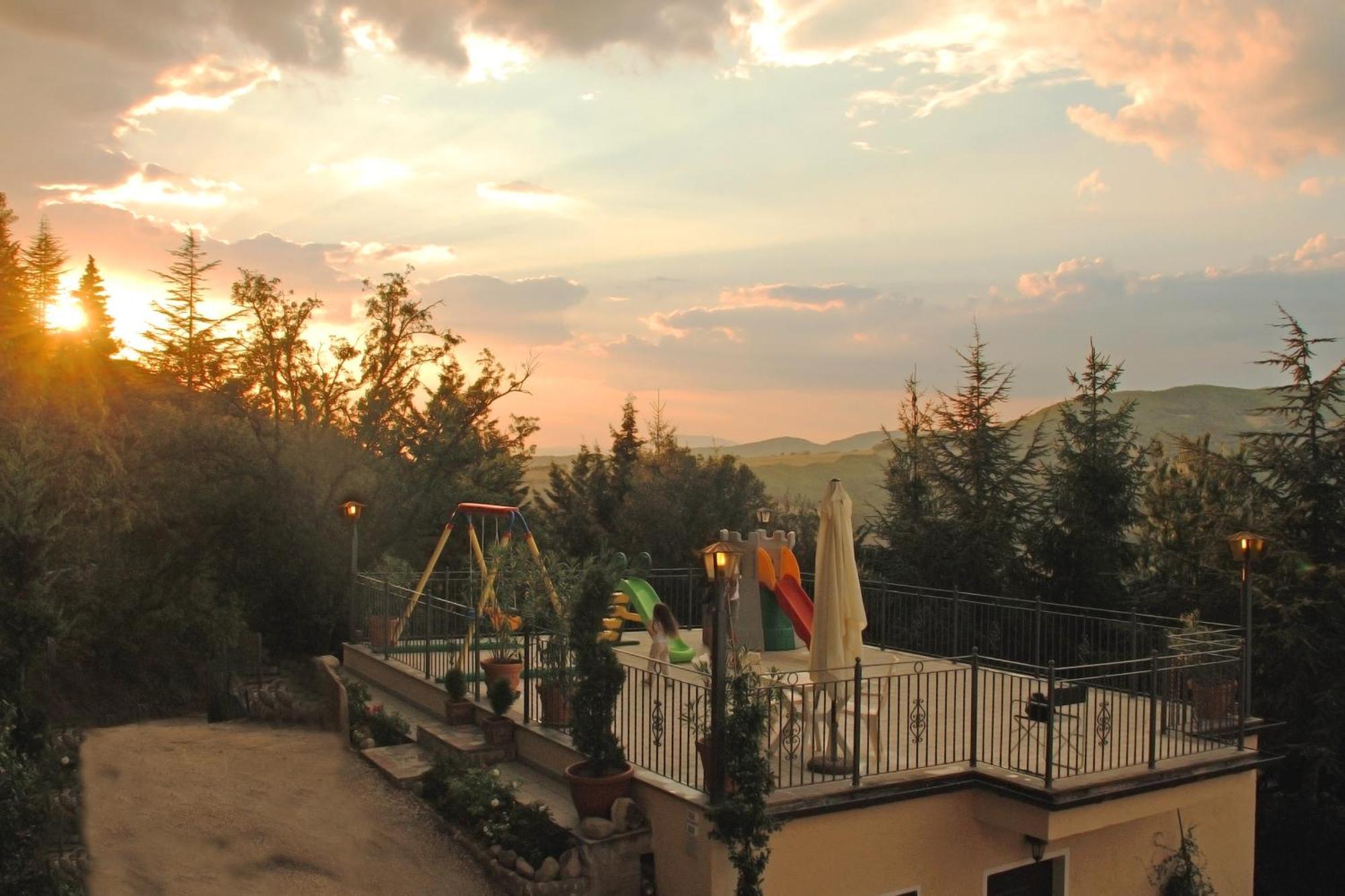 B&B La Terrazza Del Subasio アッシジ エクステリア 写真